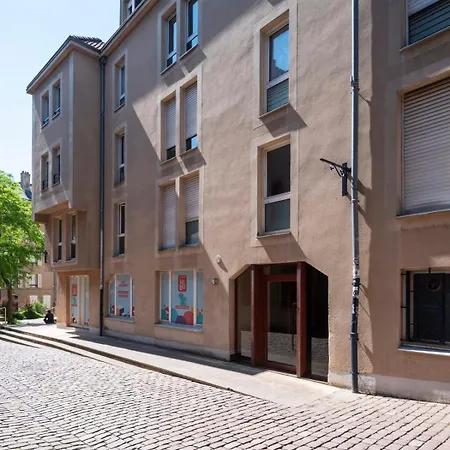 Le Taison D'or With Free Parking Include